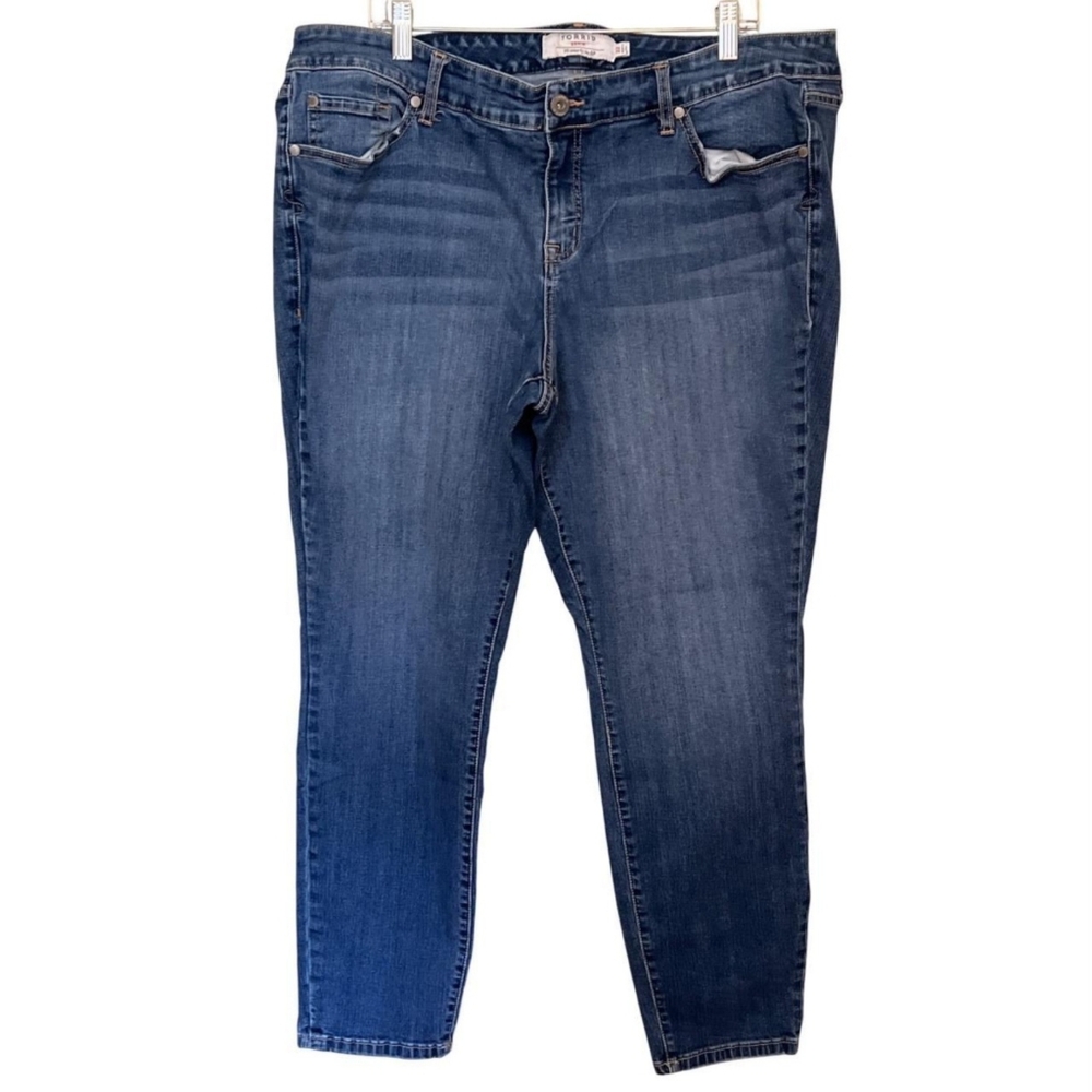 Torrid Blue Ankle Cropped Jeans with Indigo Wash